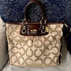 Authentic COACH Julianne Satchel Signature Tote Bag